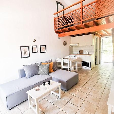 Haris Apartments コウコウナリス エクステリア 写真